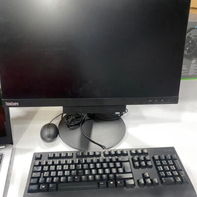 Computador Todo en Uno ThinkCenter Lenovo